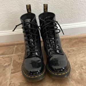 Dr Marten glossy 1460